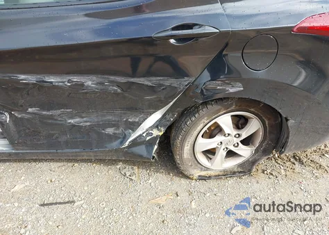 2015 Hyundai Elantra Se z USA, uszkodzony, nr VIN 5NPDH4AE7FH589958